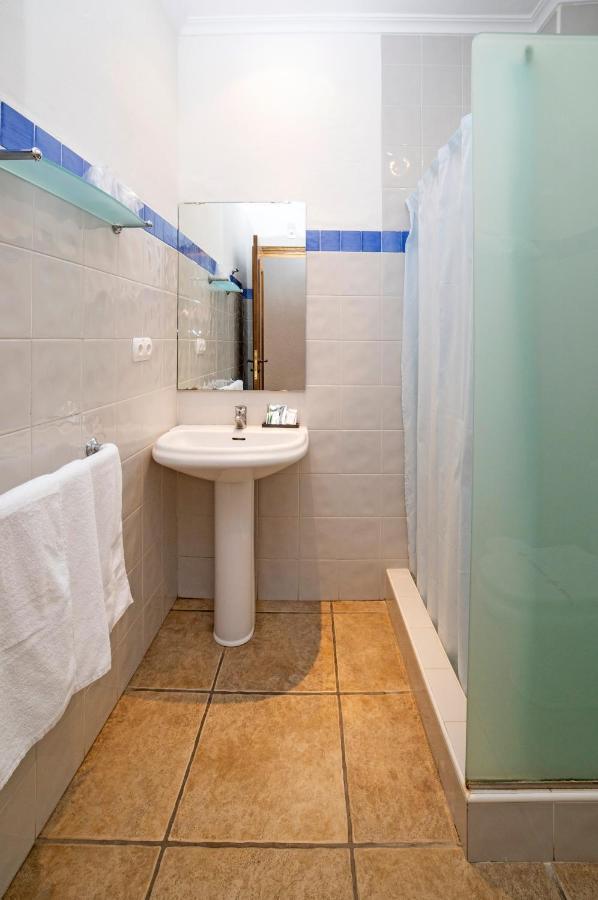 Hostal Tres Molins Jesus Pobre Luaran gambar